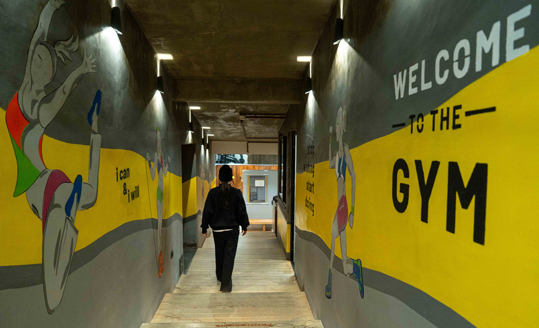 باشگاه ورزشی فکور صنعت-سالن بانوان